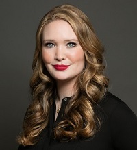Sarah J. Maas