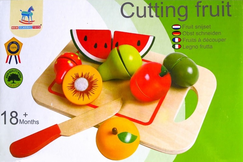 Cutting Fruit. Fructe de taiat