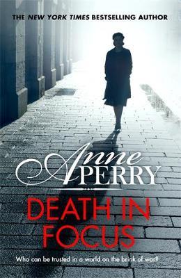 Death in Focus (Elena Standish Book 1) - Anne Perry