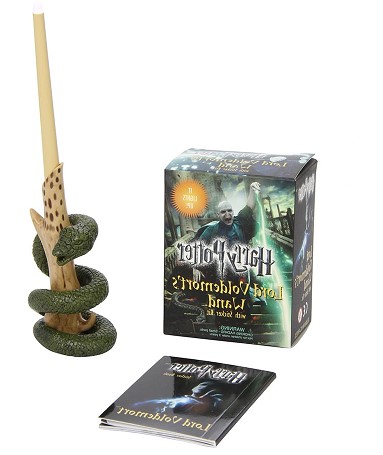 Harry Potter - Voldemort's Wand with Sticker Kit : Lights Up!