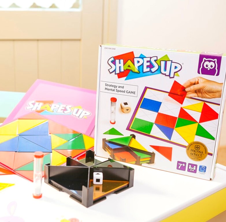 Shapes Up. Strategie si viteza mentala cu forme geometrice