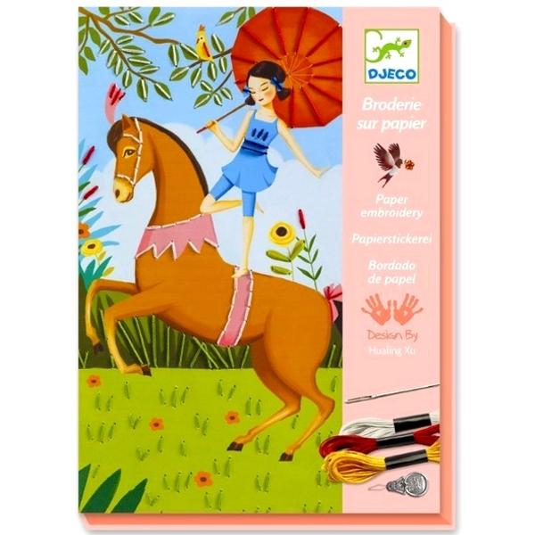 Broderie sur papier. Joc de cusut si brodat