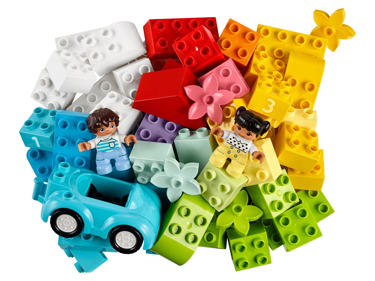 Lego Duplo. Cutie in forma de caramida