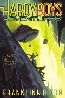 Tunnel of Secrets, Volume 10 - Franklin W. Dixon