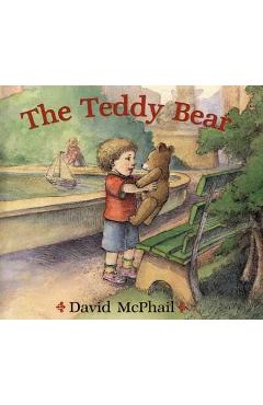 Coperta cărții 'The Teddy Bear - David Mcphail'