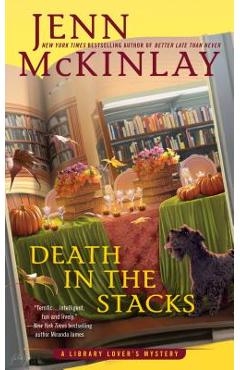 Coperta cărții 'Death in the Stacks - Jenn Mckinlay'