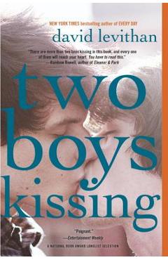 Coperta cărții 'Two Boys Kissing - David Levithan'