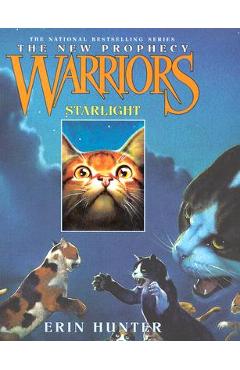 Coperta cărții 'Starlight - Erin Hunter'