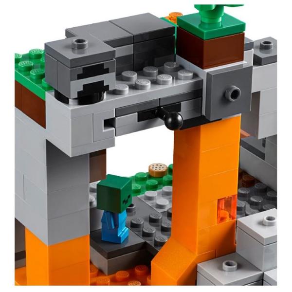 Lego Minecraft. Pestera cu zombi