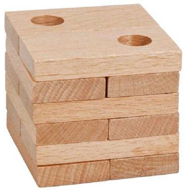 Joc logic IQ din lemn: Placi si gauri