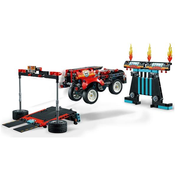 Lego Technic. Camion si motocicleta pentru cascadorii