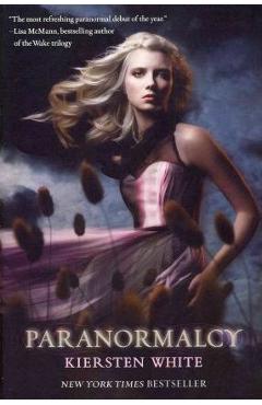 Coperta cărții 'Paranormalcy - Kiersten White'