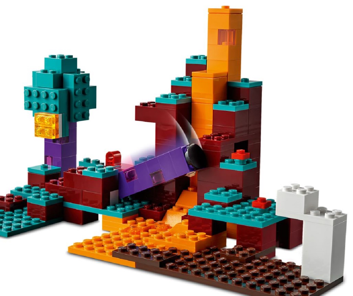 Lego Minecraft. Padurea deformata
