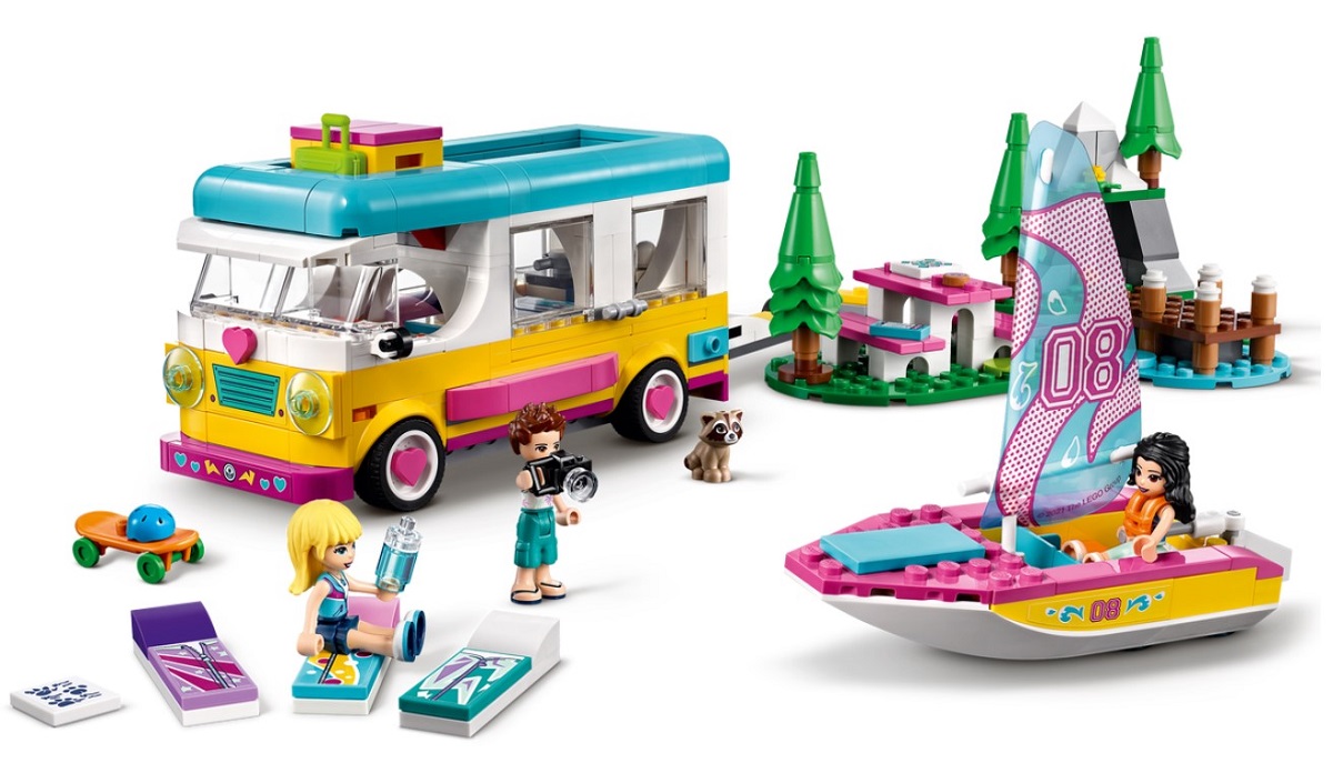 Lego Friends. Furgoneta de camping si barca cu panze