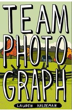 Poza produsului Team Photograph - Lauren Haldeman