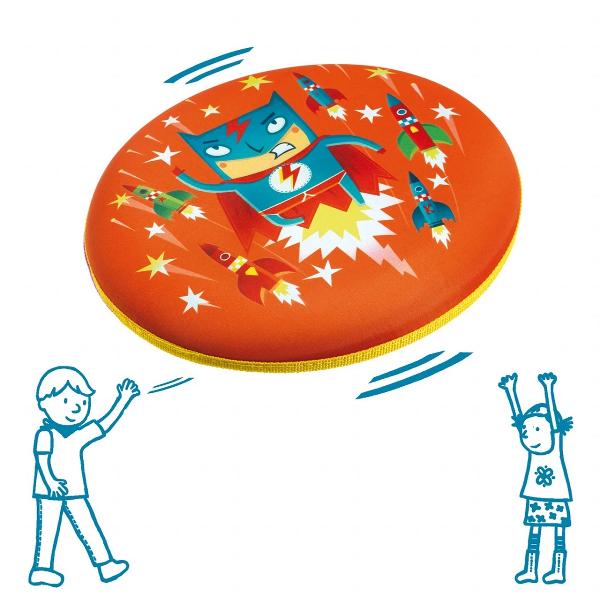 Disc frisbee. Erou in zbor