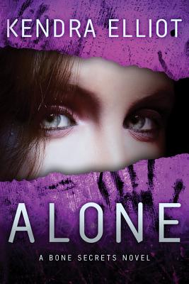 Alone - Kendra Elliot