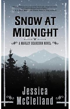Poza produsului Snow at Midnight: A Marley Dearcorn Novel - Jessica Mcclelland