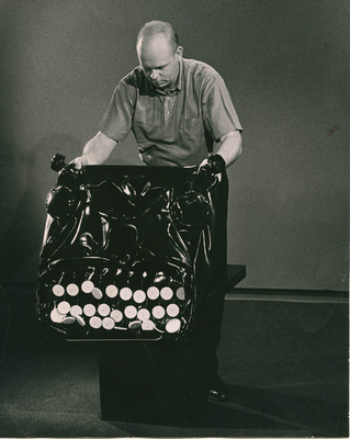 Claes Oldenburg: Writing on the Side 1956-1969 - Claes Oldenburg