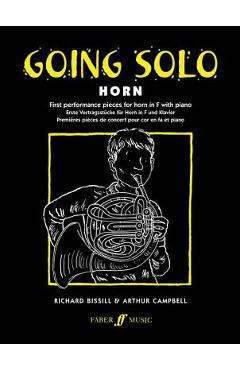 Coperta cărții 'Going Solo -- Horn - Richard Bissell'