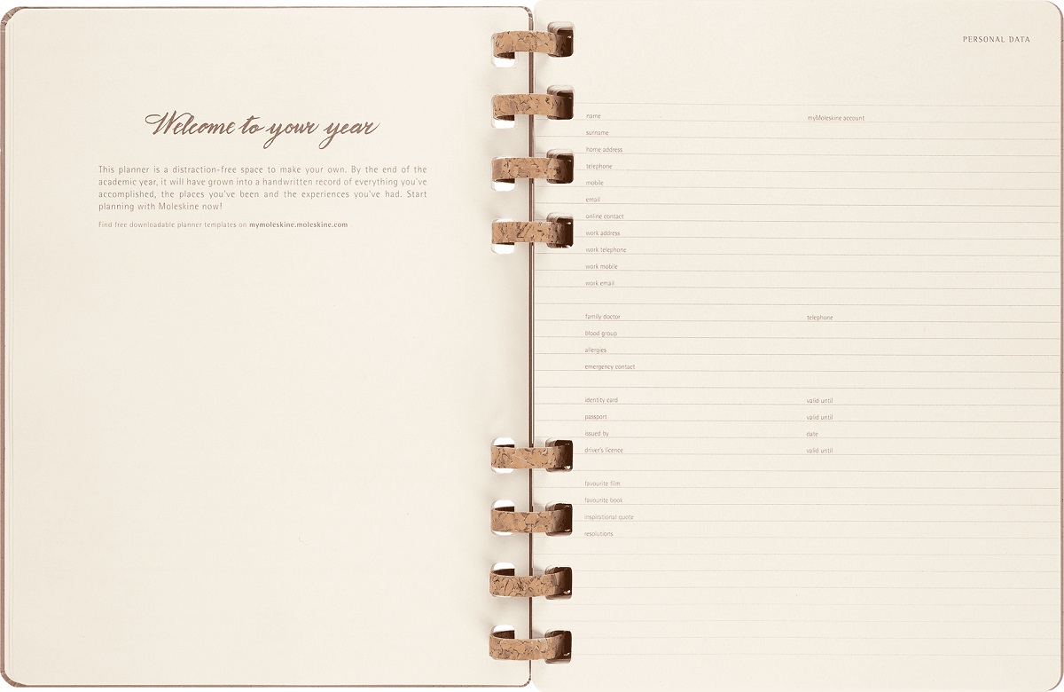 Imaginea produsului 'Agenda 2023-2024: Academic planner almond'