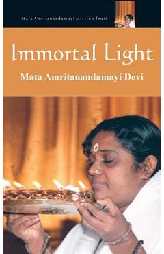 Coperta cărții 'Immortal Light - M. A. Center'