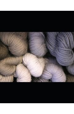 Coperta cărții 'Crochet Patterns: Fast and Easy Crochet Patterns - Viki Ah S'