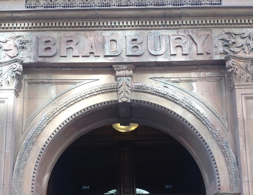 Coperta cărții 'The Bradbury Building: 1893 - Sandy Bleifer'