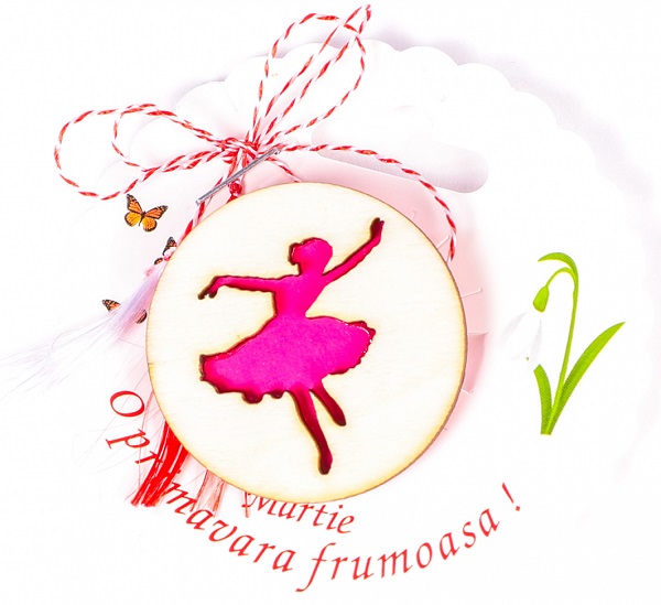 Martisor insigna din lemn: Balerina