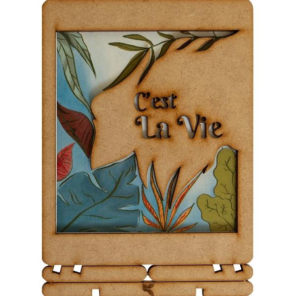 Carte postala din lemn: C'est la vie