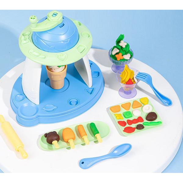 Dough Set: Fabrica de dulciuri. Set creativ plastilina + 23 accesorii