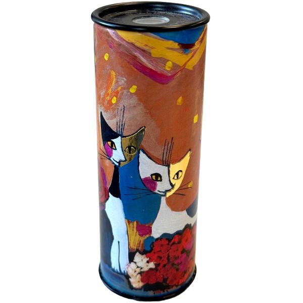 Caleidoscop: Rosina Wachtmeister. 2 pisici si flori