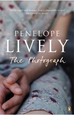 Coperta cărții 'Photograph - Penelope Lively'