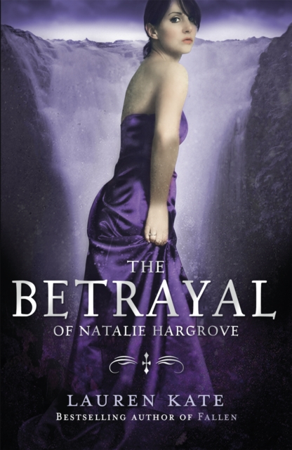 Betrayal of Natalie Hargrove - Lauren Kate