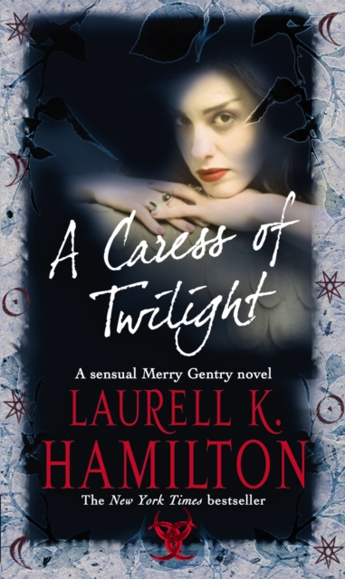 Coperta cărții 'Caress Of Twilight - Laurell K Hamilton'