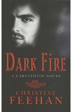 Coperta cărții 'Dark Fire - Christine Feehan'