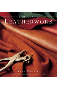 Coperta cărții 'New Crafts: Leatherwork - Mary Maguire'