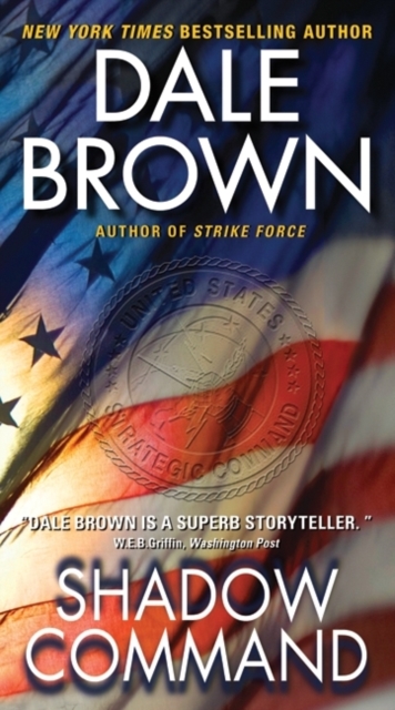 Coperta cărții 'Shadow Command - Dale Brown'