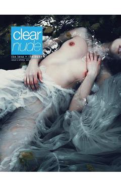 Coperta cărții 'Clear Nude: The Lens + the Nude, Issue IV, Summer 2015 - Allicette Torres'
