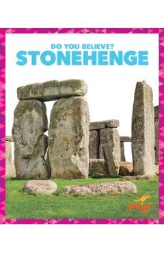 Coperta cărții 'Stonehenge - Natalie Deniston'