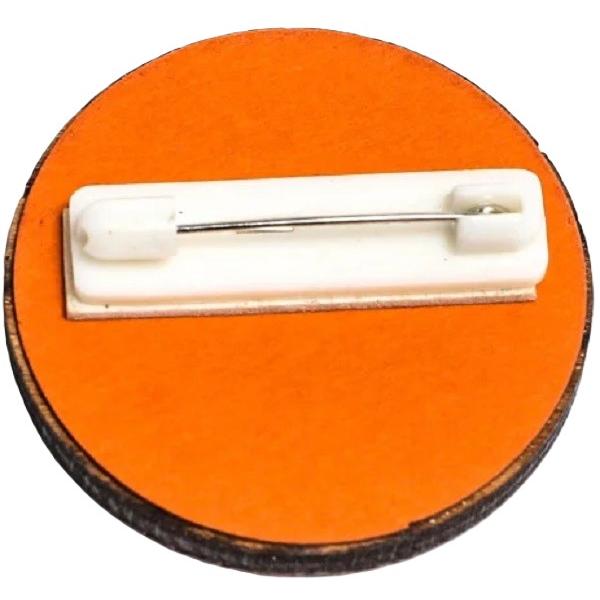 Martisor insigna din lemn: Albinuta