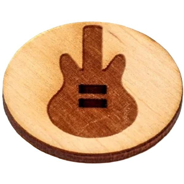 Martisor insigna din lemn: Chitara