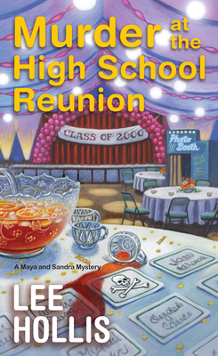 Murder at the High School Reunion - Lee Hollis