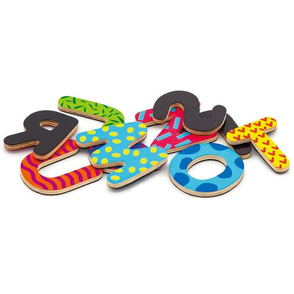 Set de litere si numere magnetice