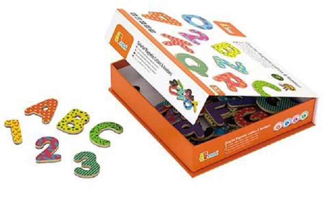 Set de litere si numere magnetice