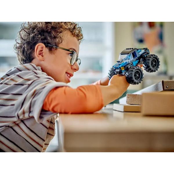 Lego City. Monster truck albastru