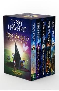 Coperta cărții 'Terry Pratchett: A Discworld Collection: The Tiffany Aching Adventures: The Wee Free Men, a Hat Full of Sky,'