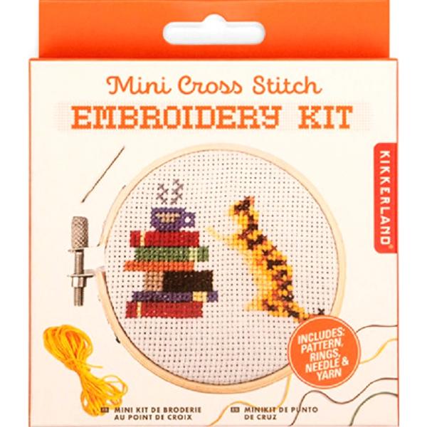 Mini kit de brodat: Pisica