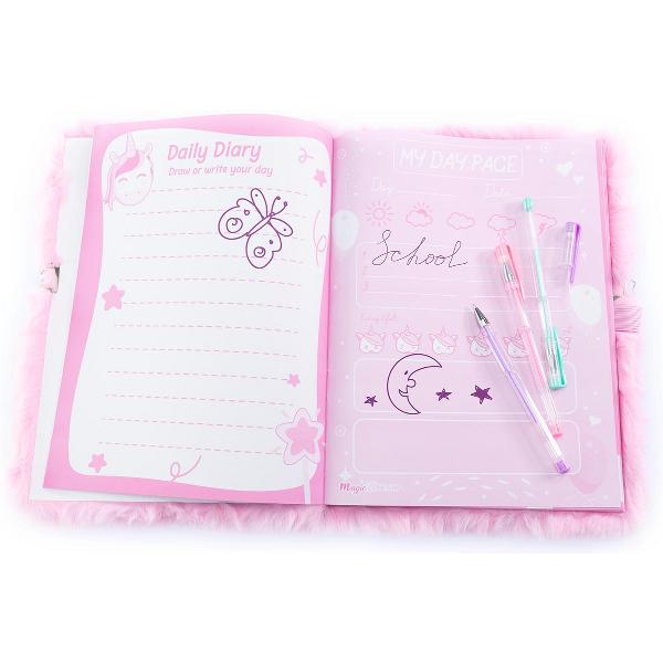 Planner gigant cu coperta pufoasa si poseta detasabila: Girabrilla unicorn