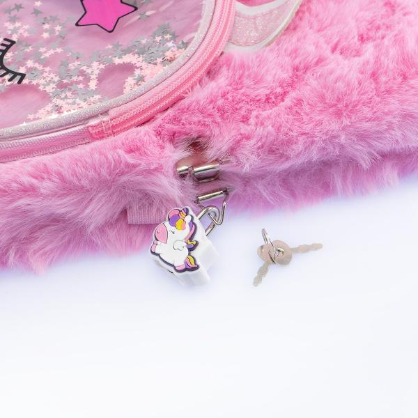 Planner gigant cu coperta pufoasa si poseta detasabila: Girabrilla unicorn